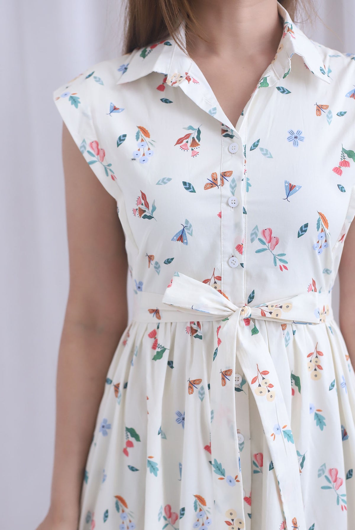 Garden Prints Buttons Down Shirt Dress In Cream