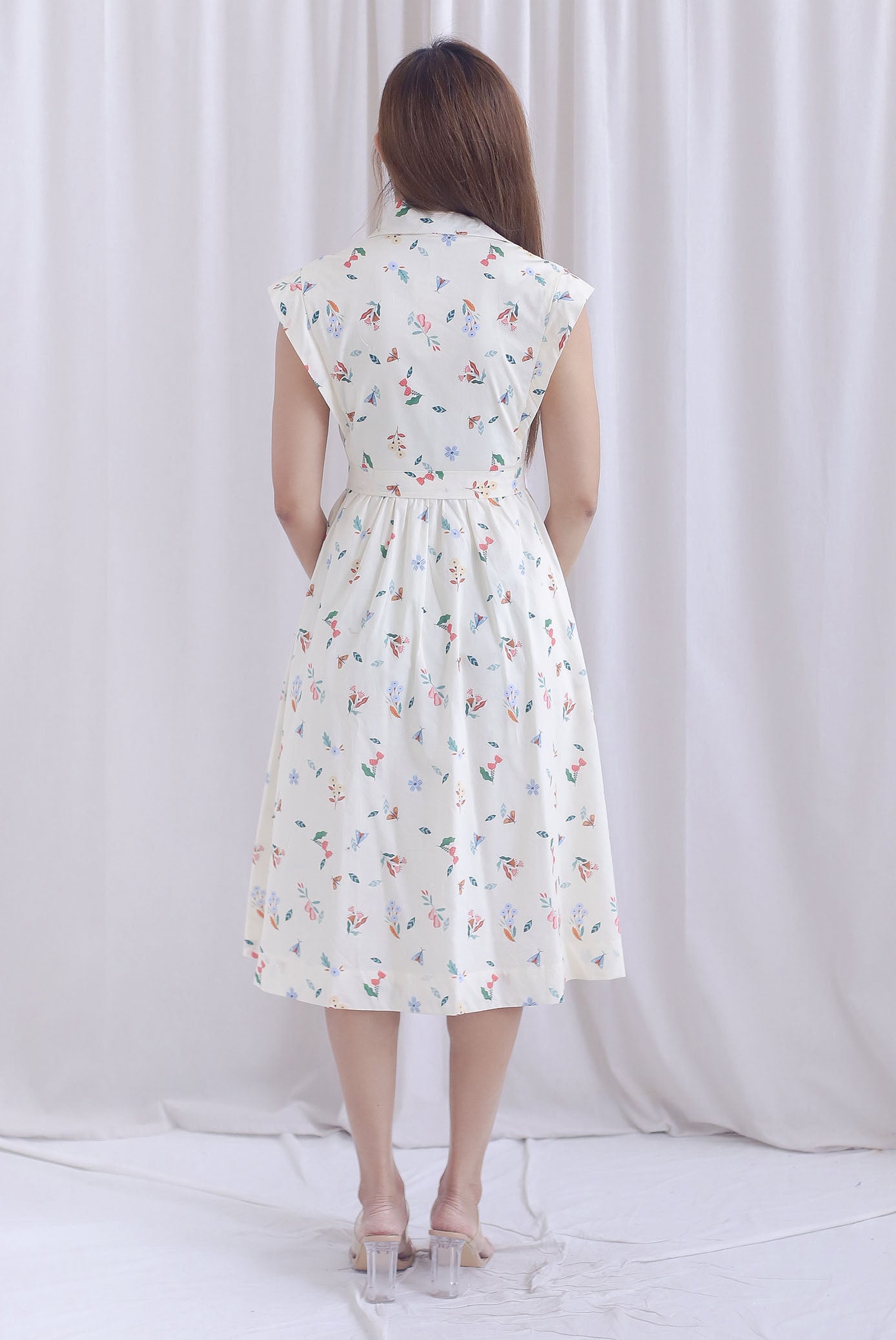 Garden Prints Buttons Down Shirt Dress In Cream