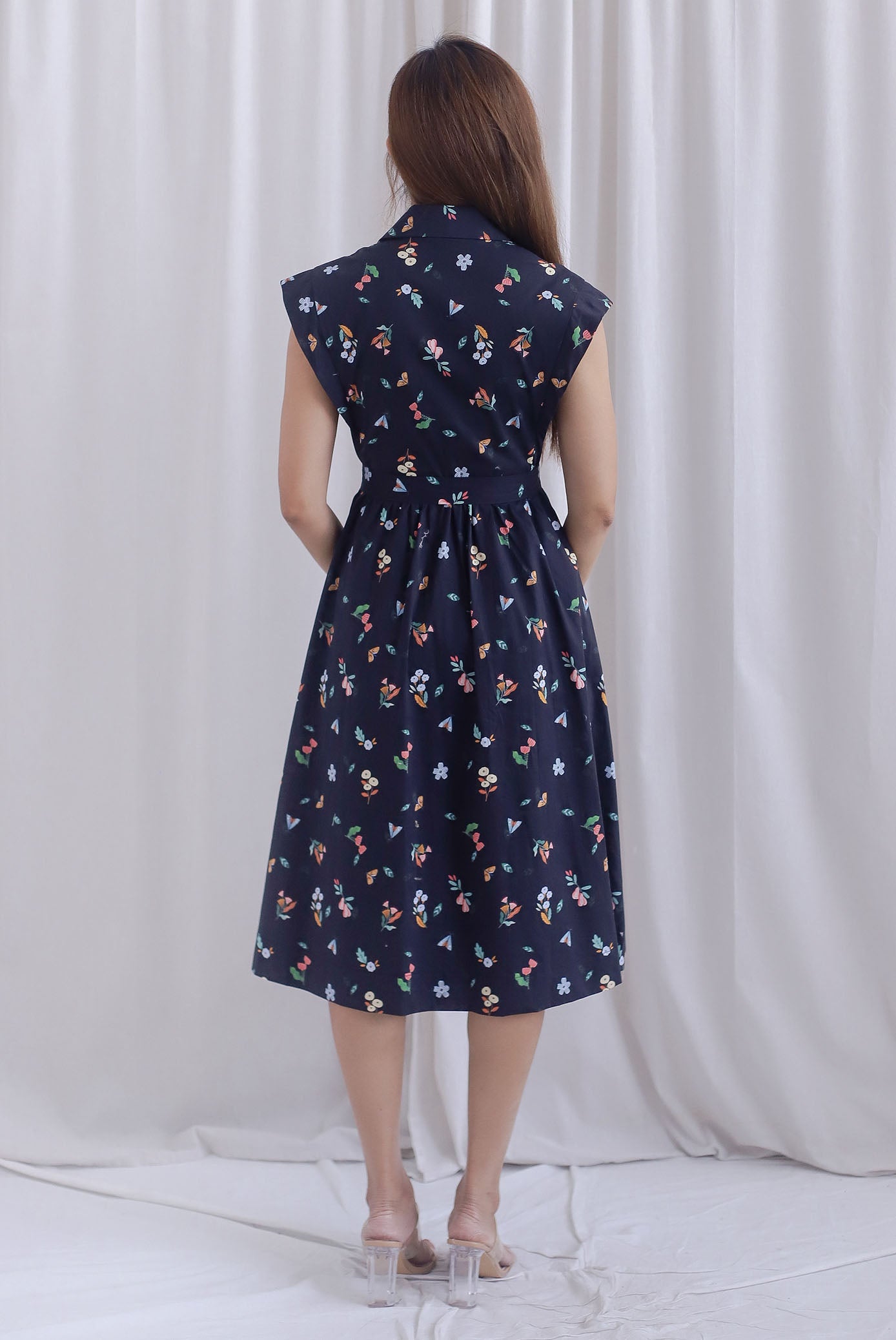 Garden Prints Buttons Down Shirt Dress In Midnight Blue