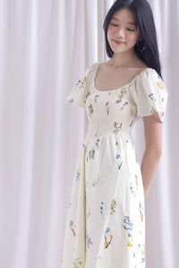Gemma Scoop Neck Smocked Maxi Dress In Cream Floral