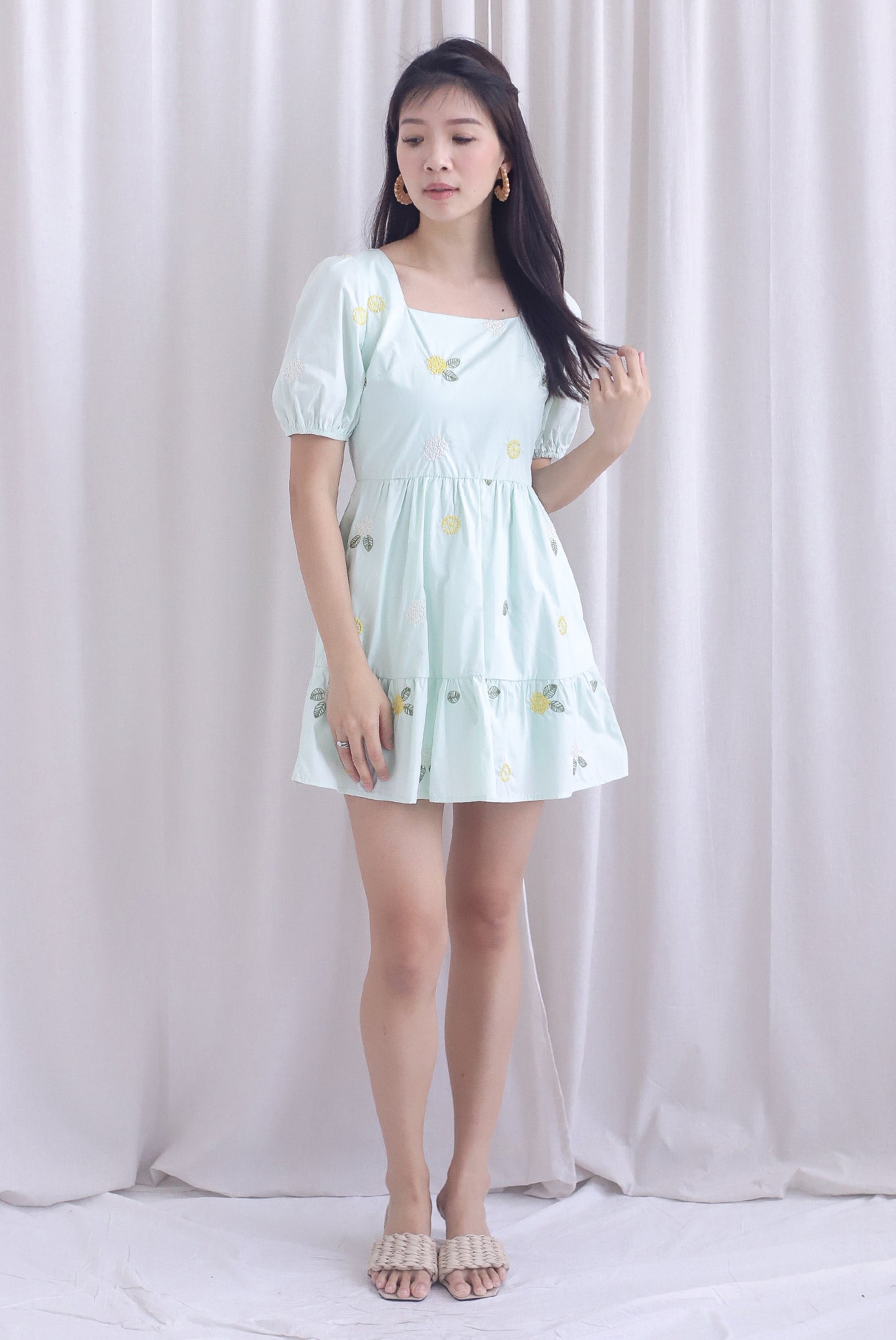 Geraldean Embro Puffy Sleeve Babydoll Romper Dress In Mint Green