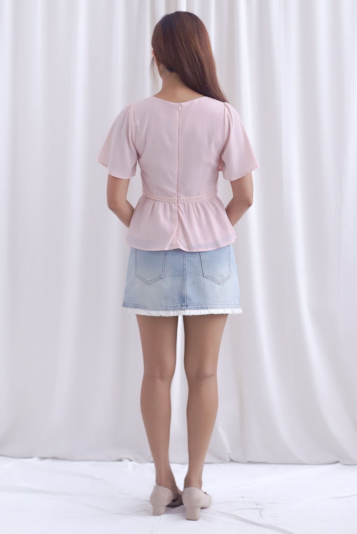 [BY TDC LABEL] Giselle Flutter Sleeve Lattice Top In Pink