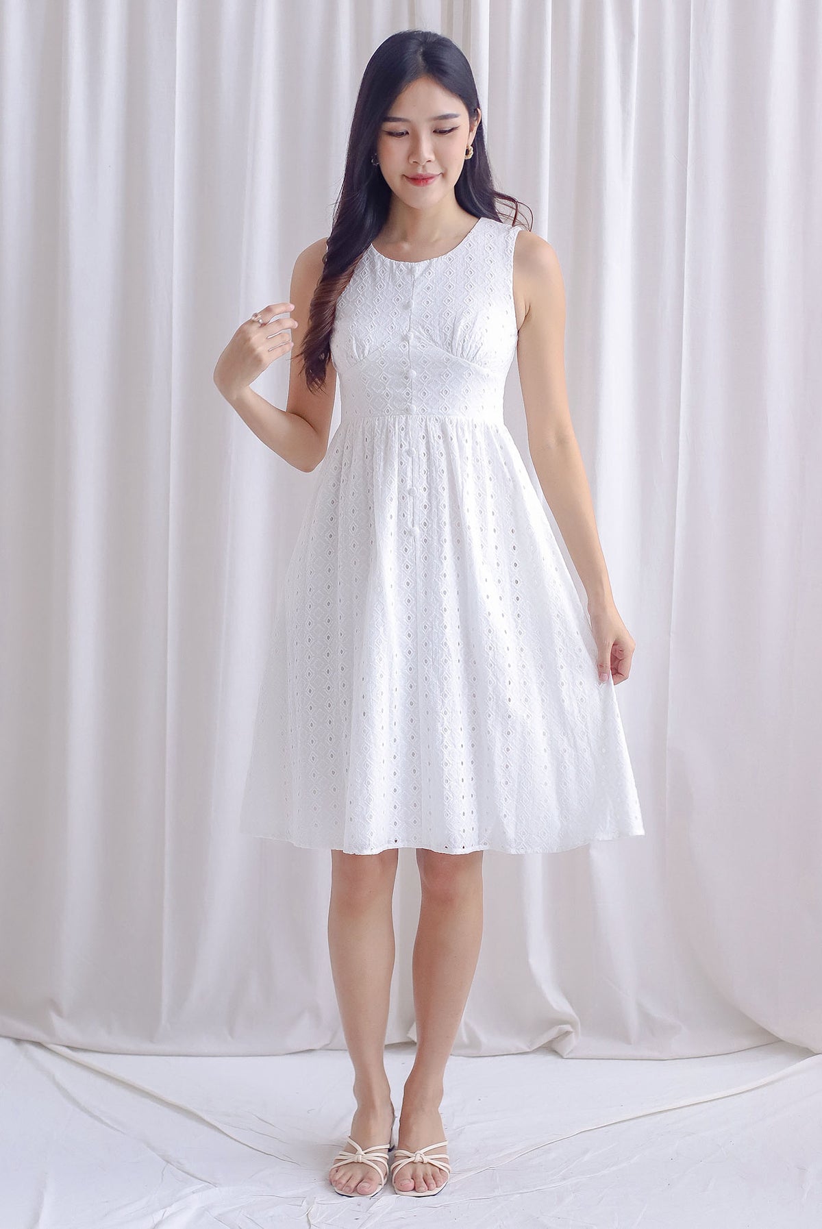 Gracie Eyelet Bustier Buttons Dress In White
