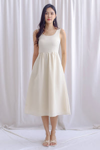 Graciela Tweed Scoop Neckline Midi Dress In Cream