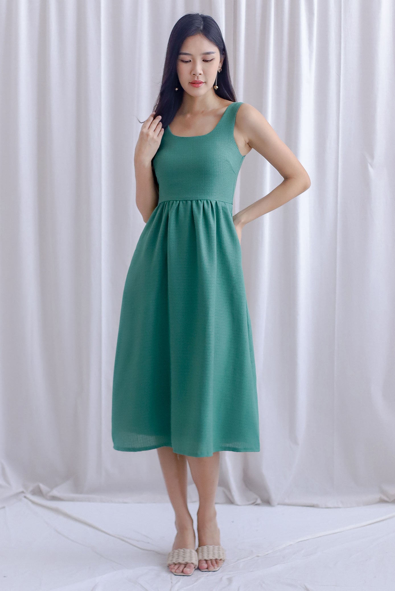 Graciela Tweed Scoop Neckline Midi Dress In Moss Green The Design Closets Graciela Tweed Scoop Neckline Midi Dress In Moss Green The Design Closets