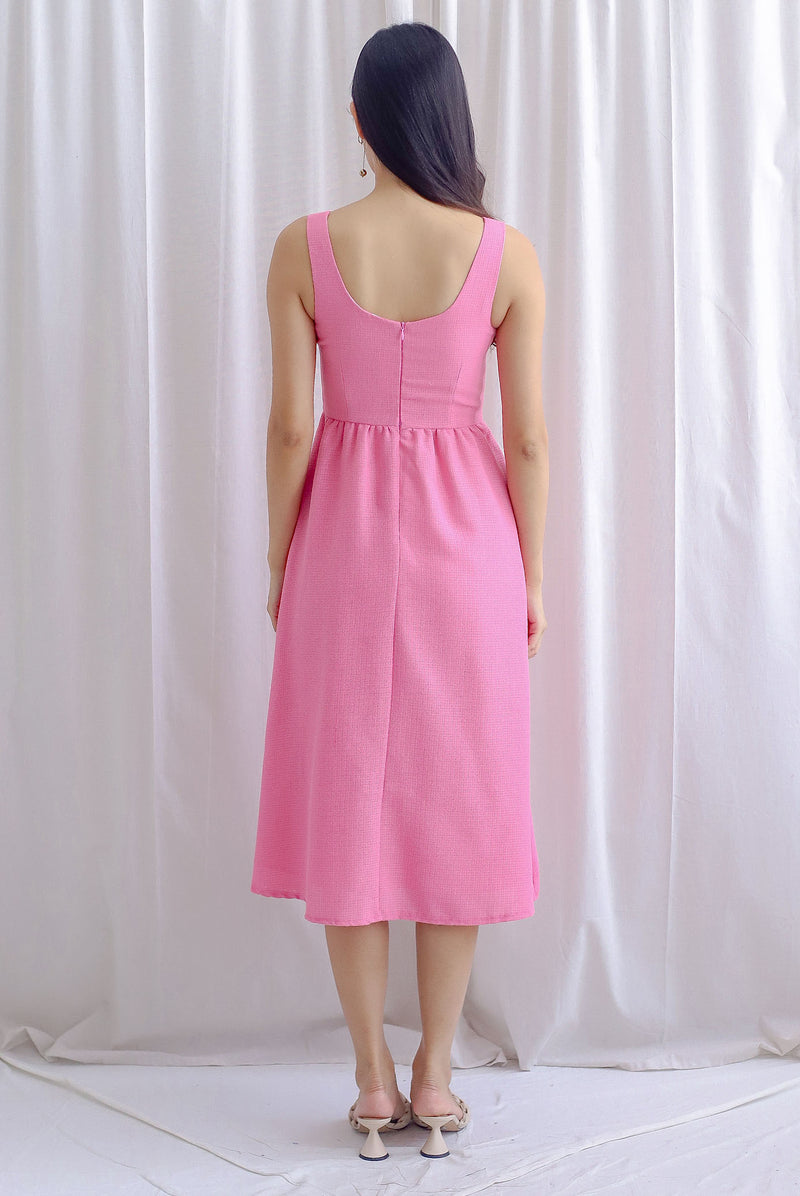 Graciela Tweed Scoop Neckline Midi Dress In Pink