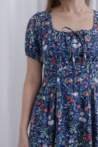 Grainger Ruched Lattice Corset Sleeve Midi Dress In Navy Floral