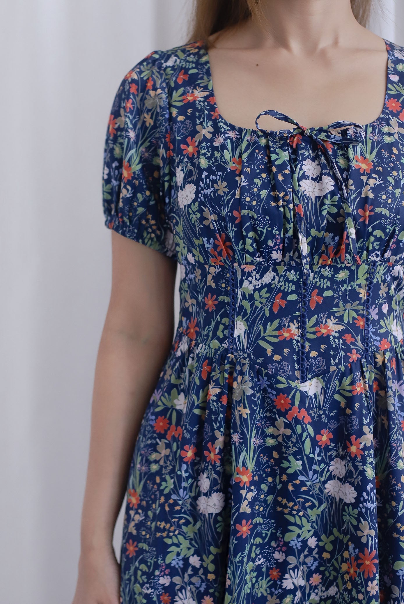 Grainger Ruched Lattice Corset Sleeve Midi Dress In Navy Floral