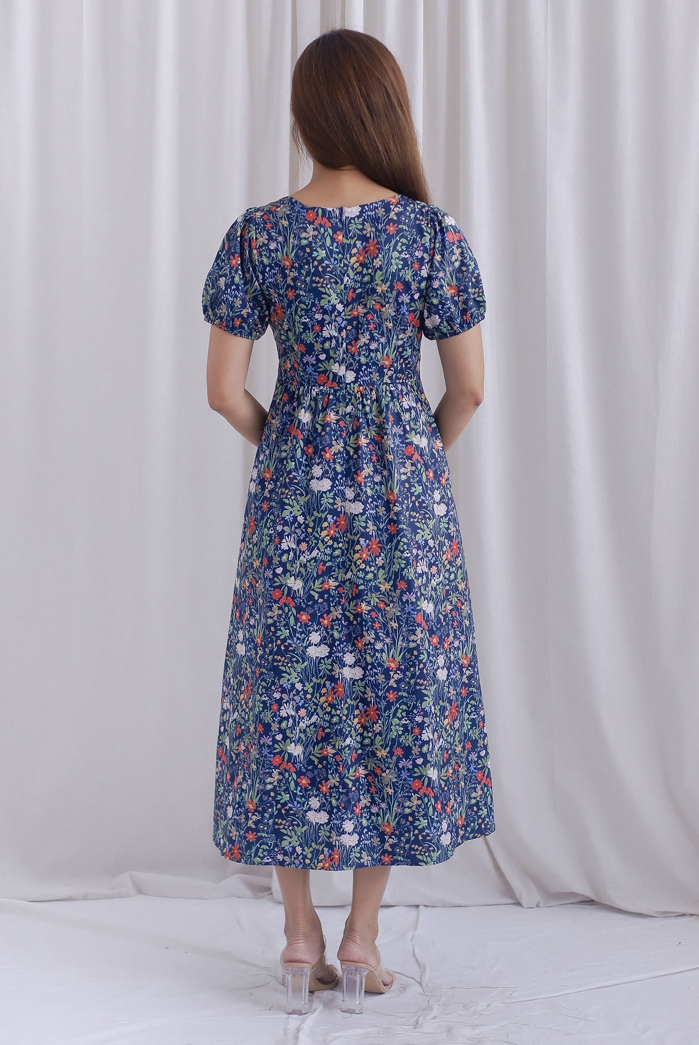 Grainger Ruched Lattice Corset Sleeve Midi Dress In Navy Floral