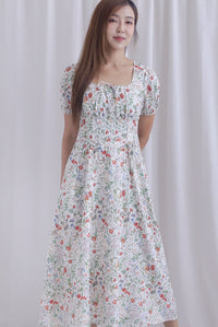 Grainger Ruched Lattice Corset Sleeve Midi Dress In Cream Floral