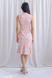 Grenda Removable Oriental Collar Midi Mermaid Dress In Pink