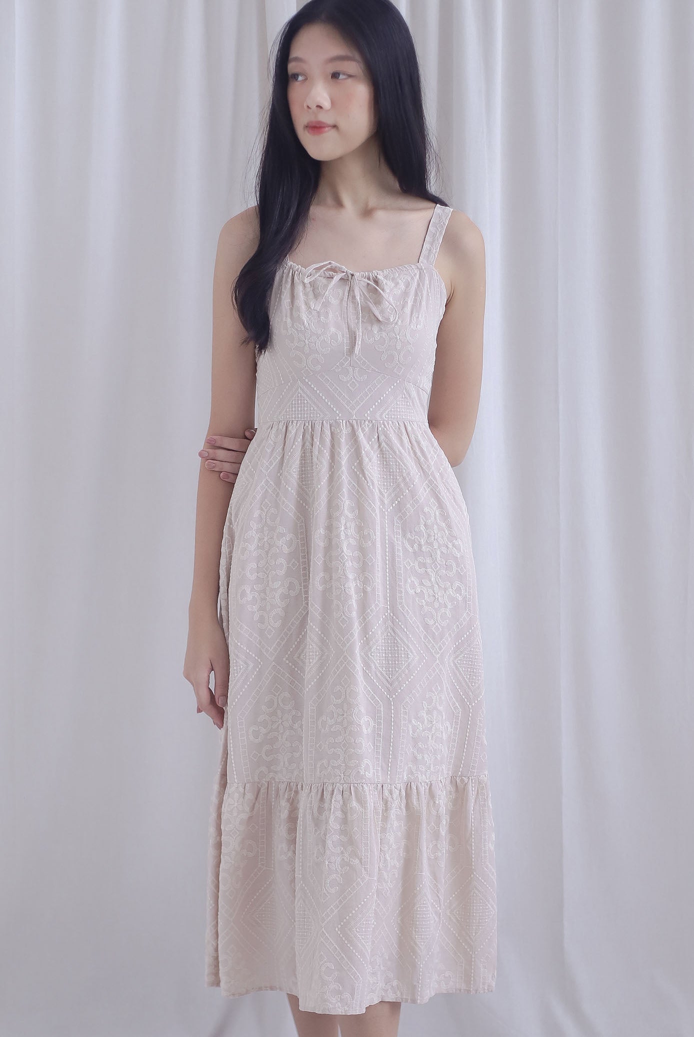 Gwen Empire Tie Front Embro Maxi Dress In Cream