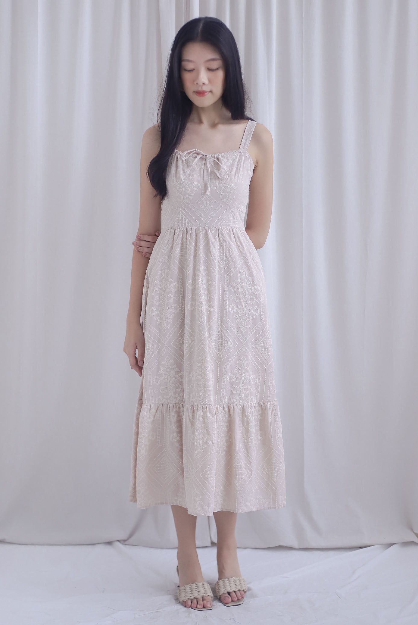 Gwen Empire Tie Front Embro Maxi Dress In Cream