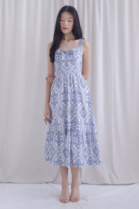 Gwen Empire Tie Front Embro Maxi Dress In White/Blue