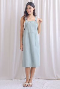 Heather Dungaree Midi Dress In Seafoam