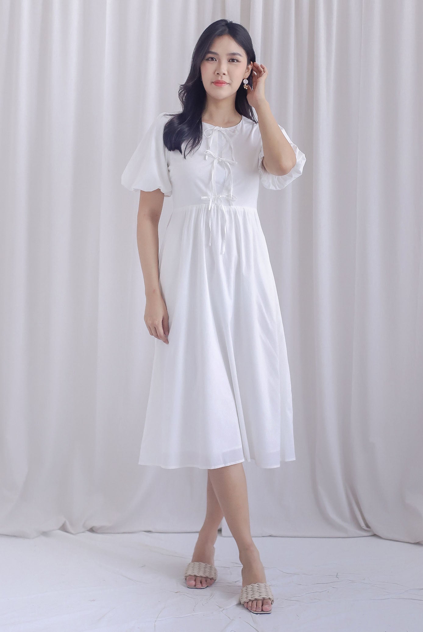 Heather Tie Ribbons Front Midi Dress in White