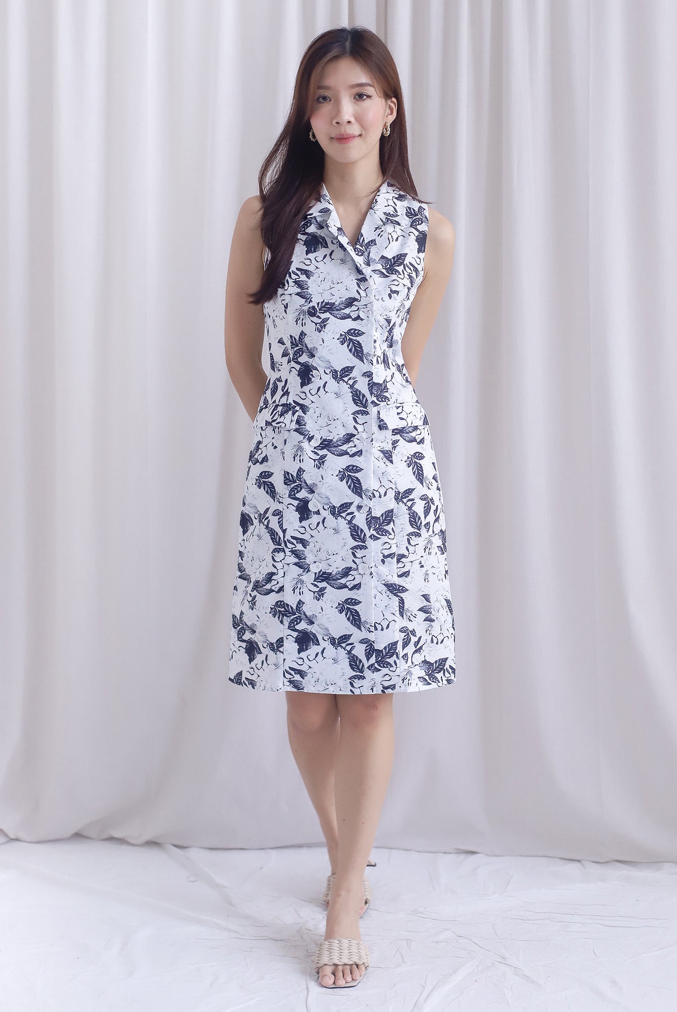 Ingrid Rose Buttons Trench Midi Dress In Black