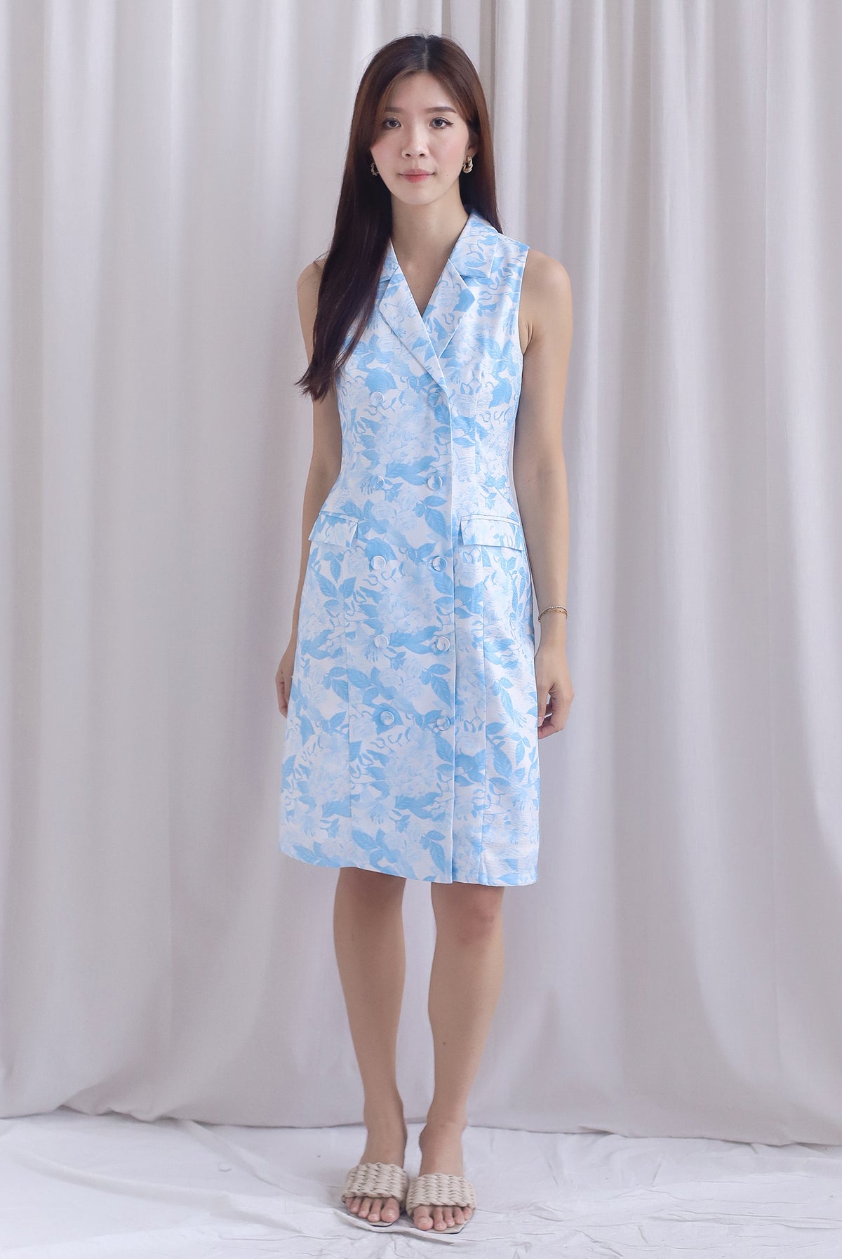 Ingrid Rose Buttons Trench Midi Dress In Skyblue