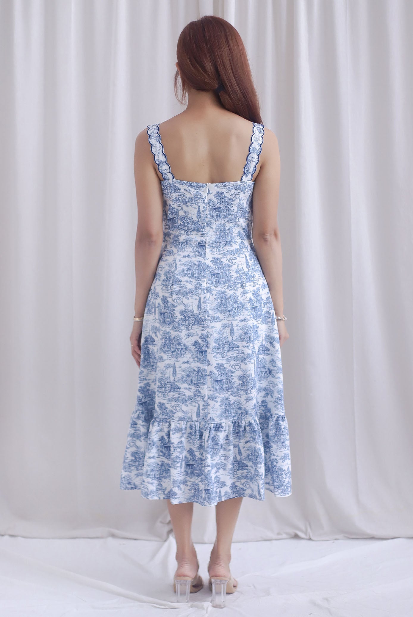 Jasmine Wavy Strap Mermaid Dress In Blue Porcelain