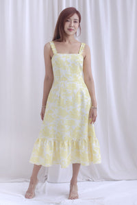 Jasmine Wavy Strap Mermaid Dress In Yellow Porcelain