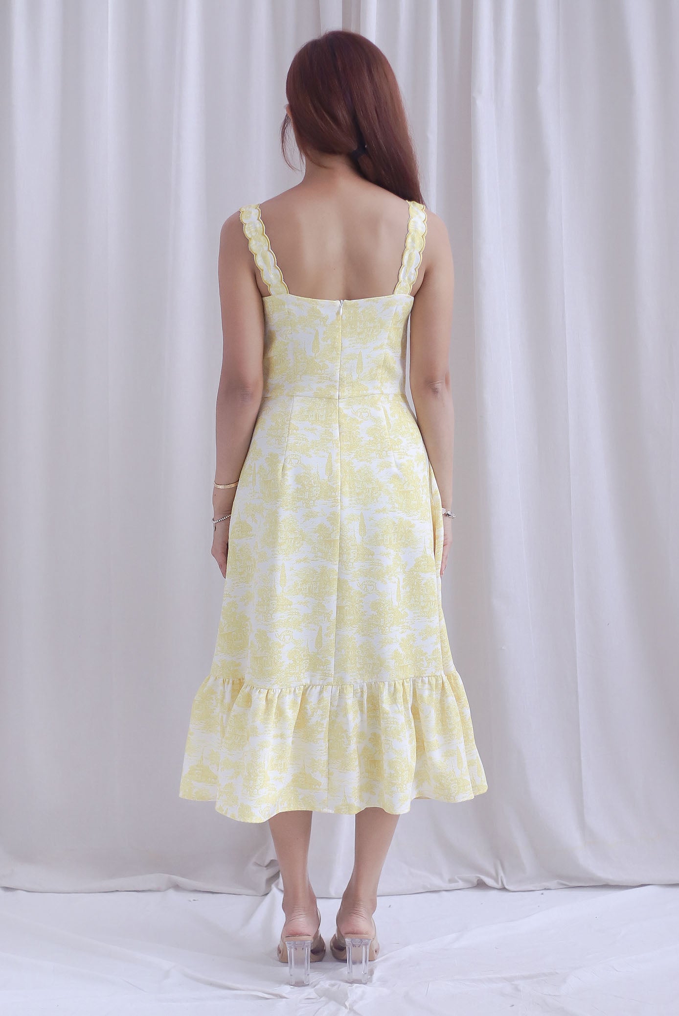 Jasmine Wavy Strap Mermaid Dress In Yellow Porcelain