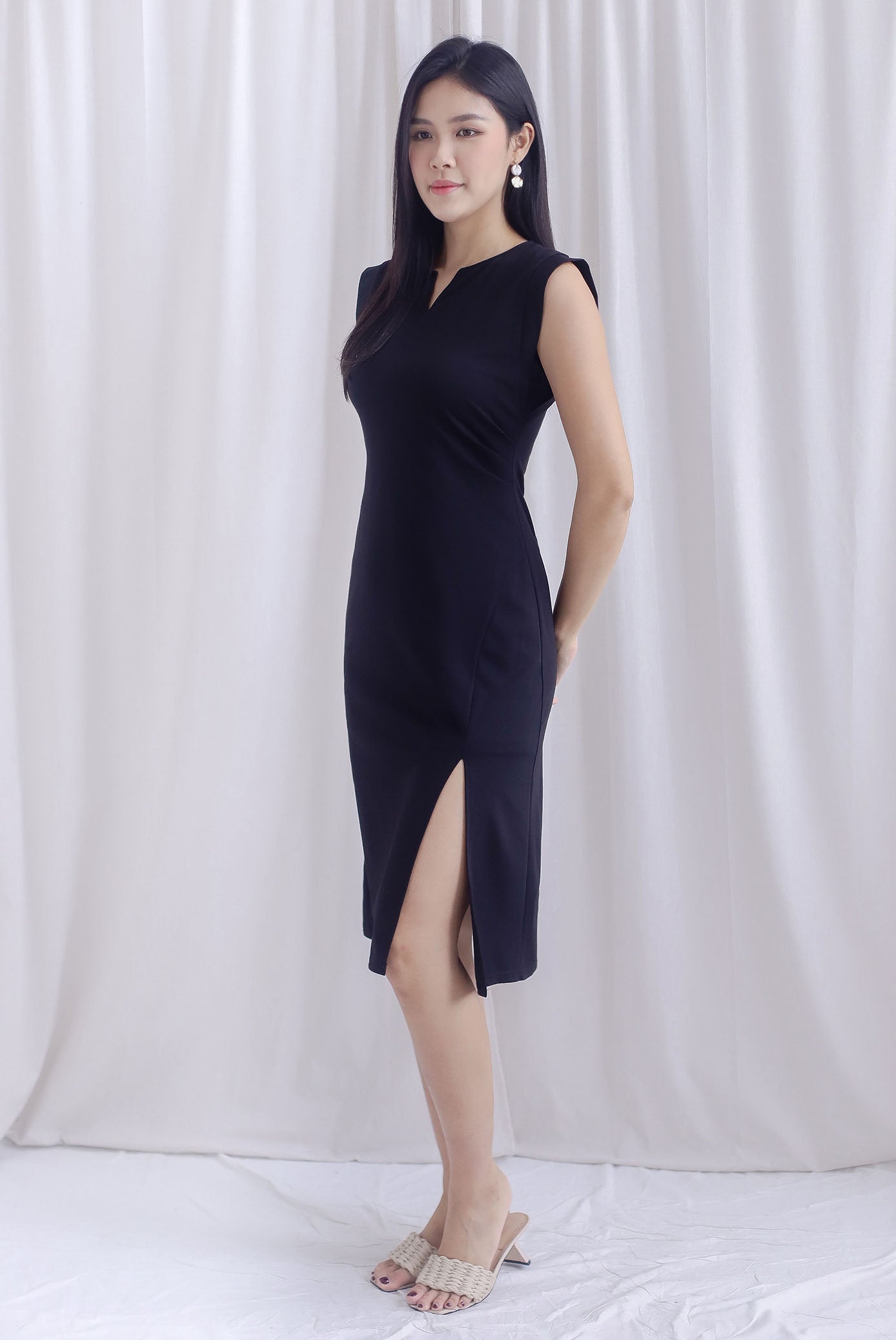 Jeannie Ruch Waist Slit Dress In Black