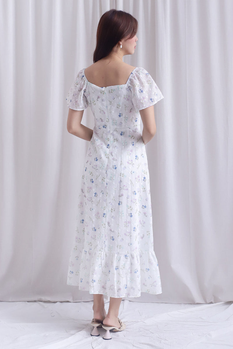 Jen Embro Ruched Front Sleeved Maxi Dress In Lilac Blue