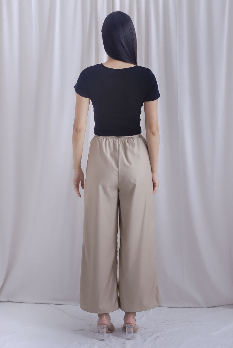 Jesslyn Asymm Neckline Top In Black