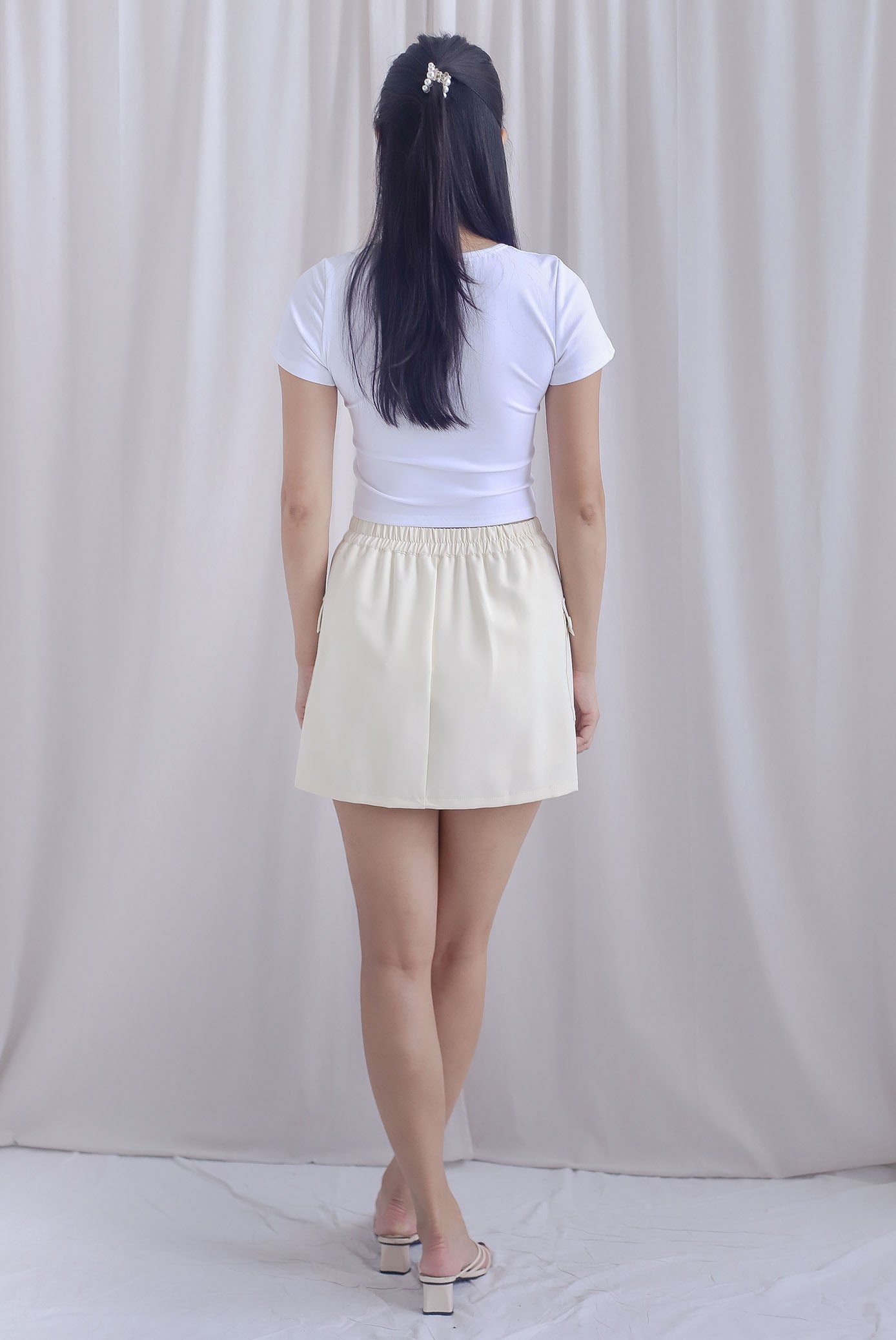 Jesslyn Asymm Neckline Top In White