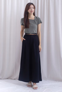 Jevon Wide Legged Pleated Palazzo Pants In Black