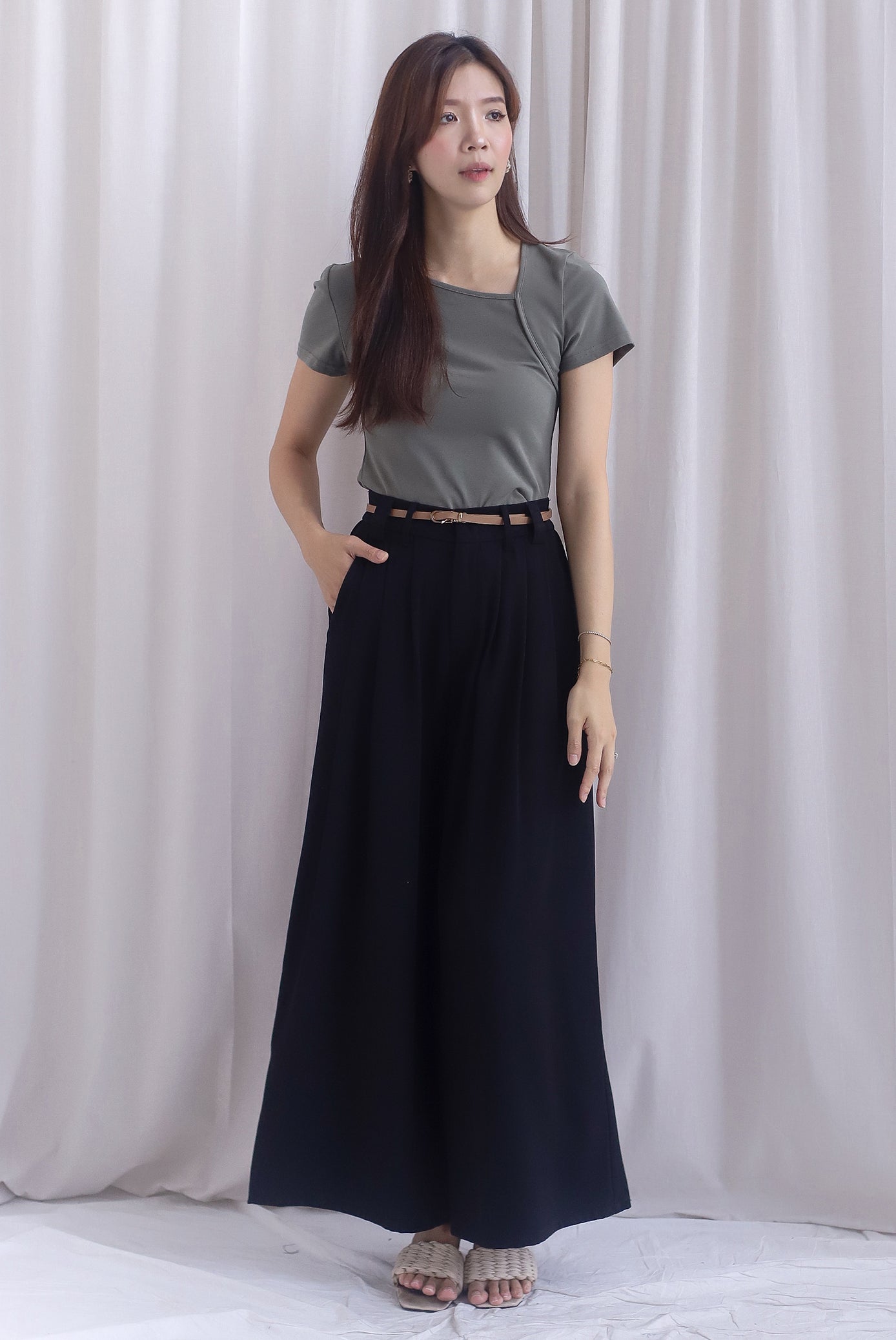 Jevon Wide Legged Pleated Palazzo Pants In Black