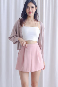 Jezebel Pleated Shorts In Pink