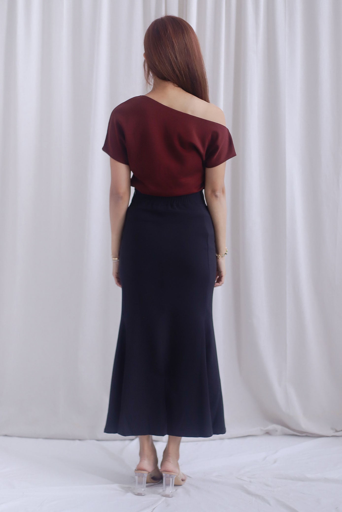 [BY TDC LABEL] Johanna Asymmetrical Neckline Top In Burgundy