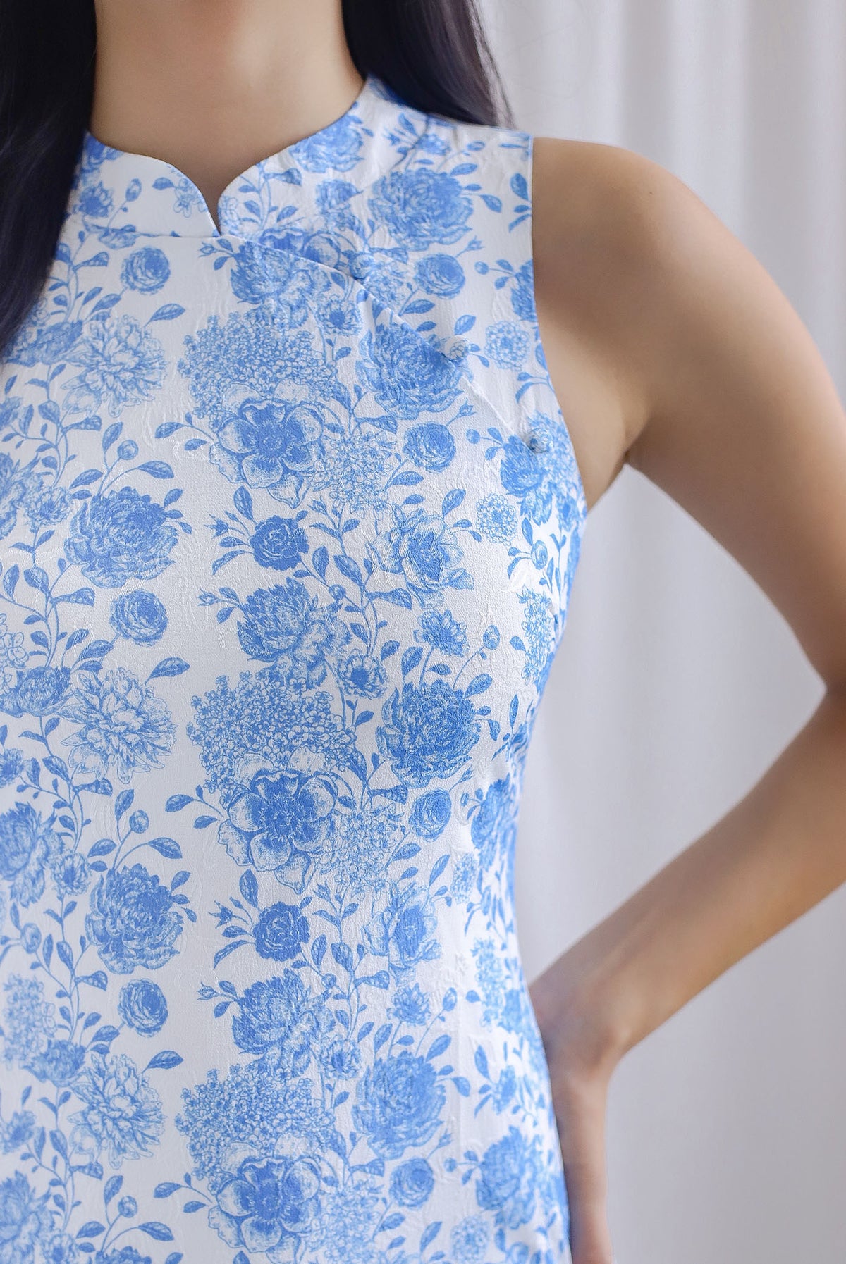 Korren Cheongsam Dress In Blue Porcelain
