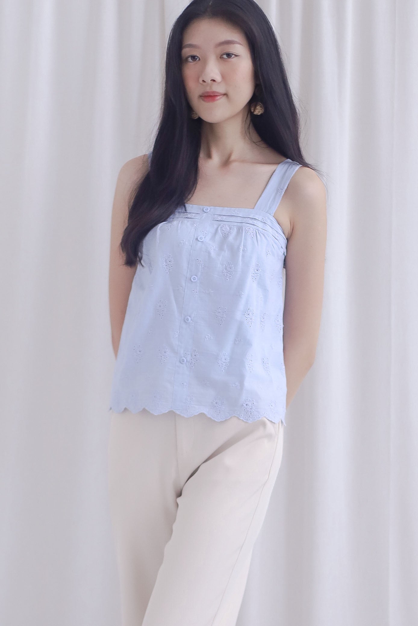 Kristy Pintuck Buttons Eyelet Top In Blue