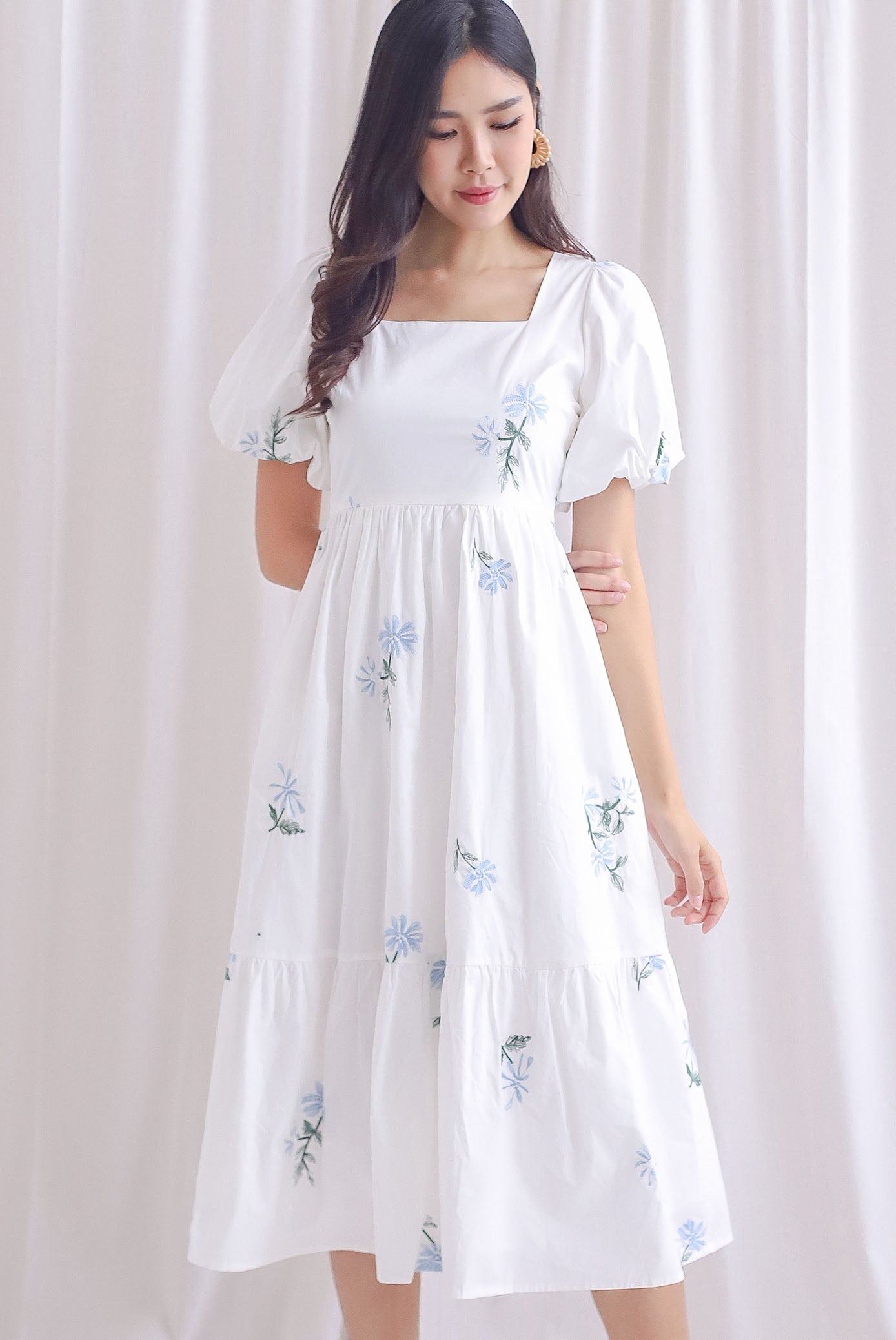 Kyara Embroidery Puffy Sleeve Maxi Dress In White