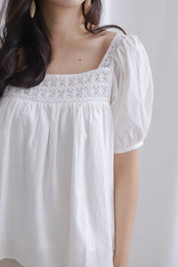 Ladora Crochet Puffy Sleeve Top In Black