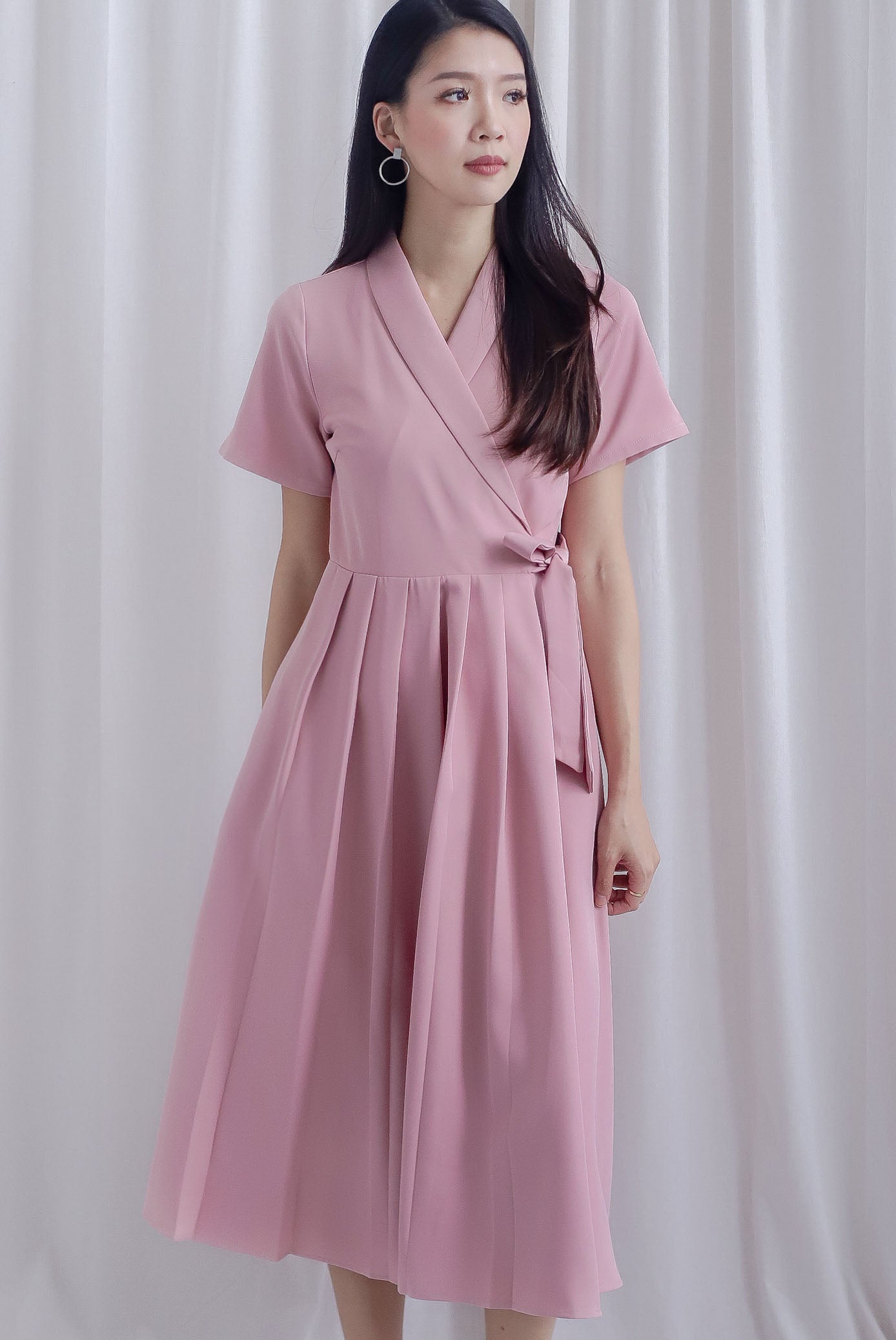 Lavenia Lape Collar Wrap Dress In Pink