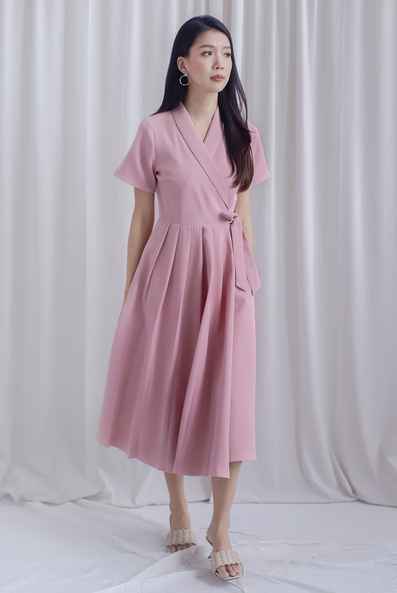 Lavenia Lape Collar Wrap Dress In Pink