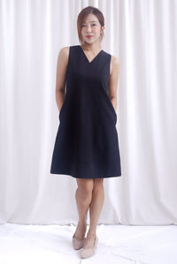 Leonor V Neck Seam Sash Dress In Black