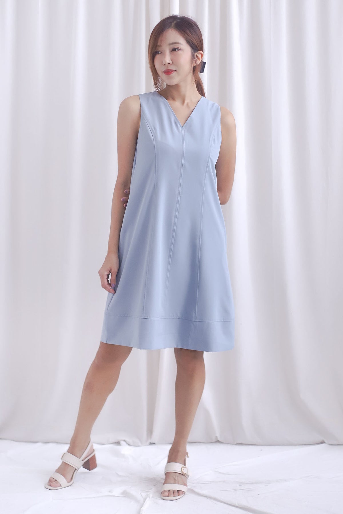 Leonor V Neck Seam Sash Dress In Steel Blue