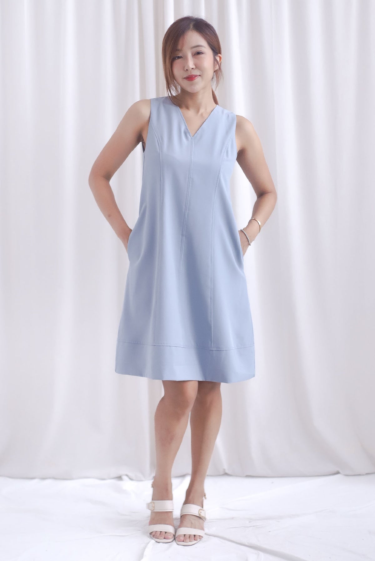 Leonor V Neck Seam Sash Dress In Steel Blue