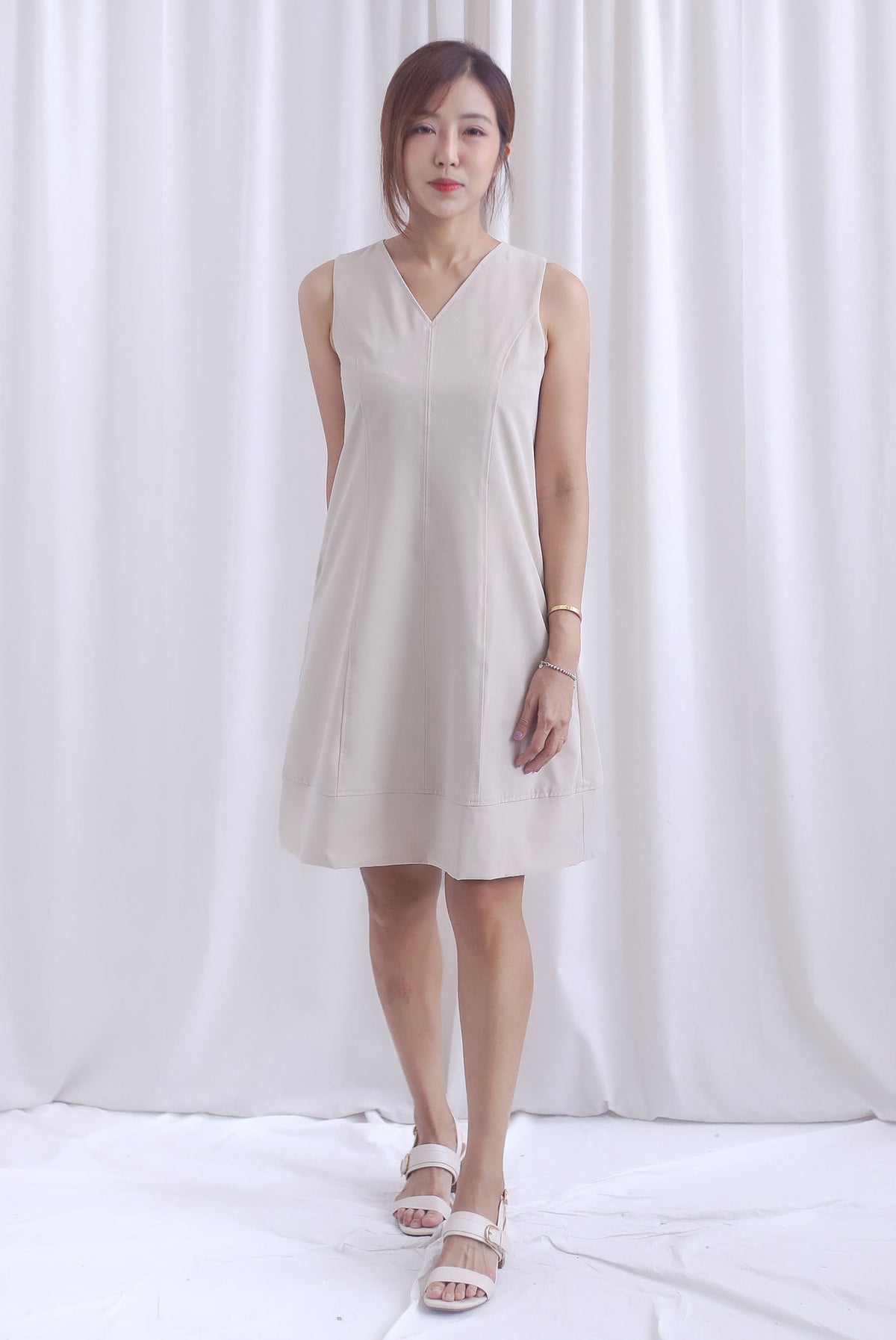 Leonor V Neck Seam Sash Dress In Ecru