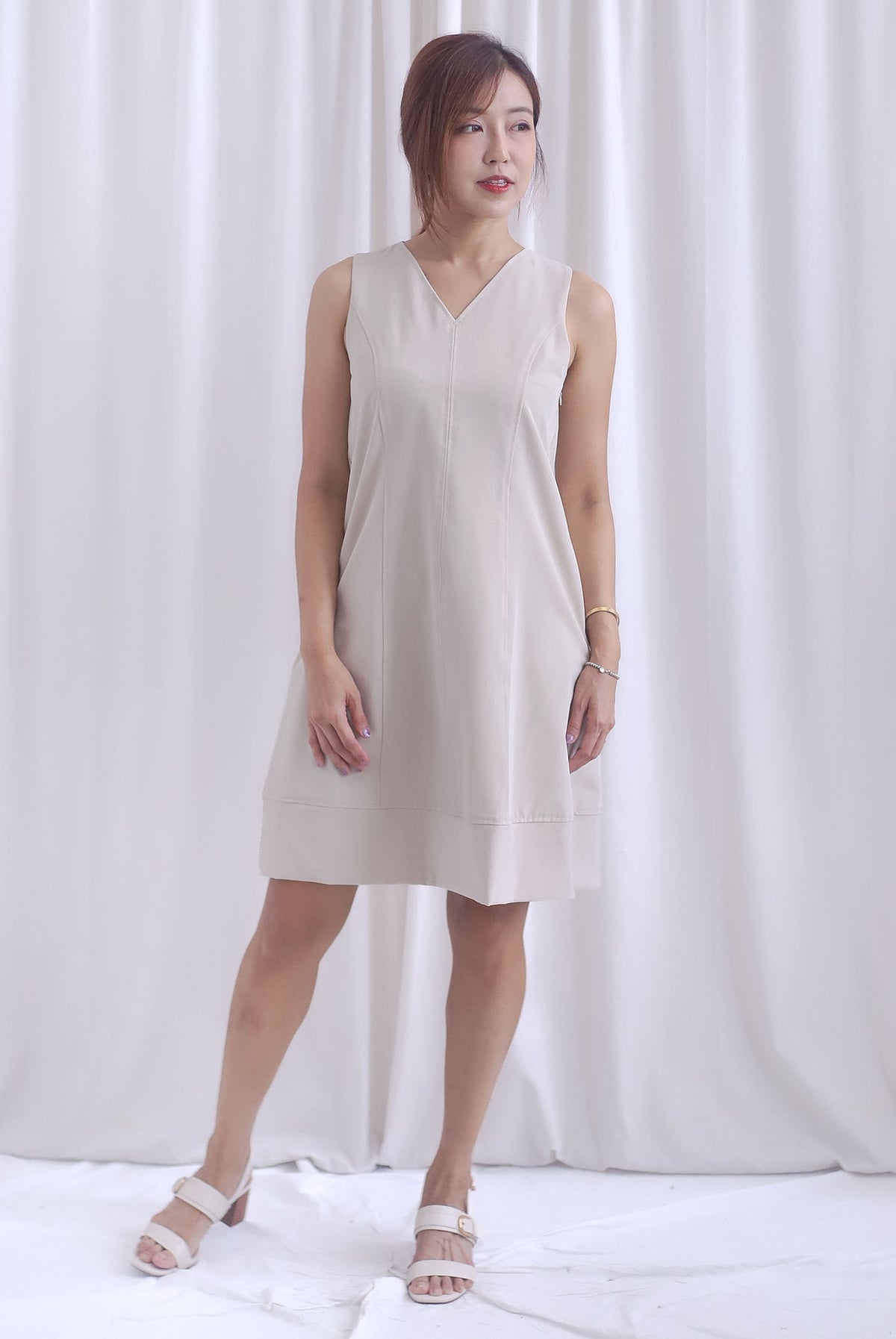 Leonor V Neck Seam Sash Dress In Ecru