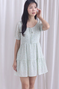 Lynn Floral Texture Tie Puffy Romper Dress In Green