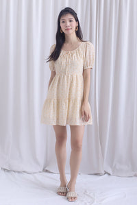 Lynn Floral Texture Tie Puffy Romper Dress In Pale Orange