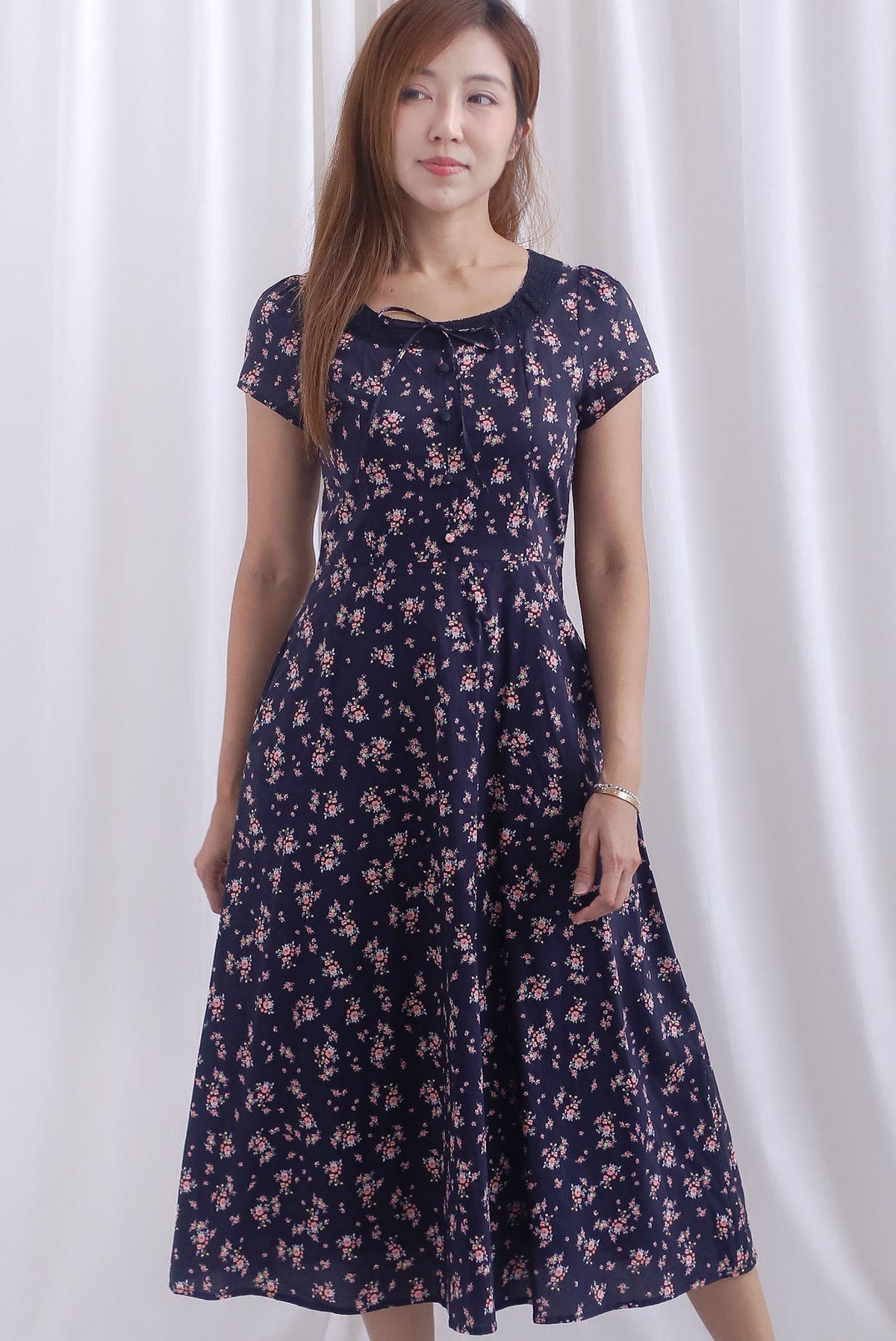 Makenzie Crochet Lattice Linen Floral Dress In Black