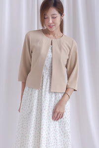 Melanie Collarless Open-Front Blazer In Camel