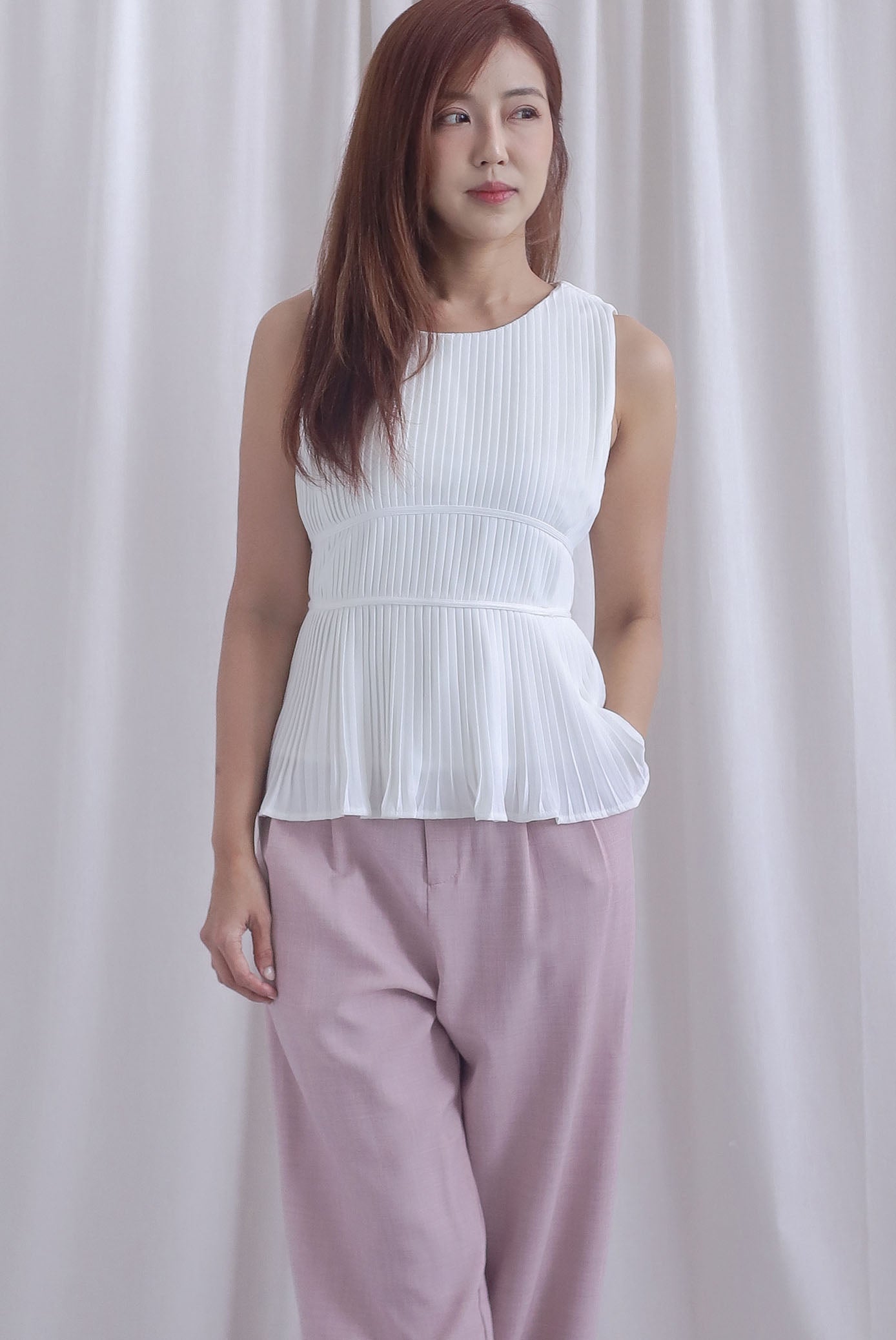 フォクシー Pleated PeplumTop Meret Pleated Peplum Top In White – The Design Closets