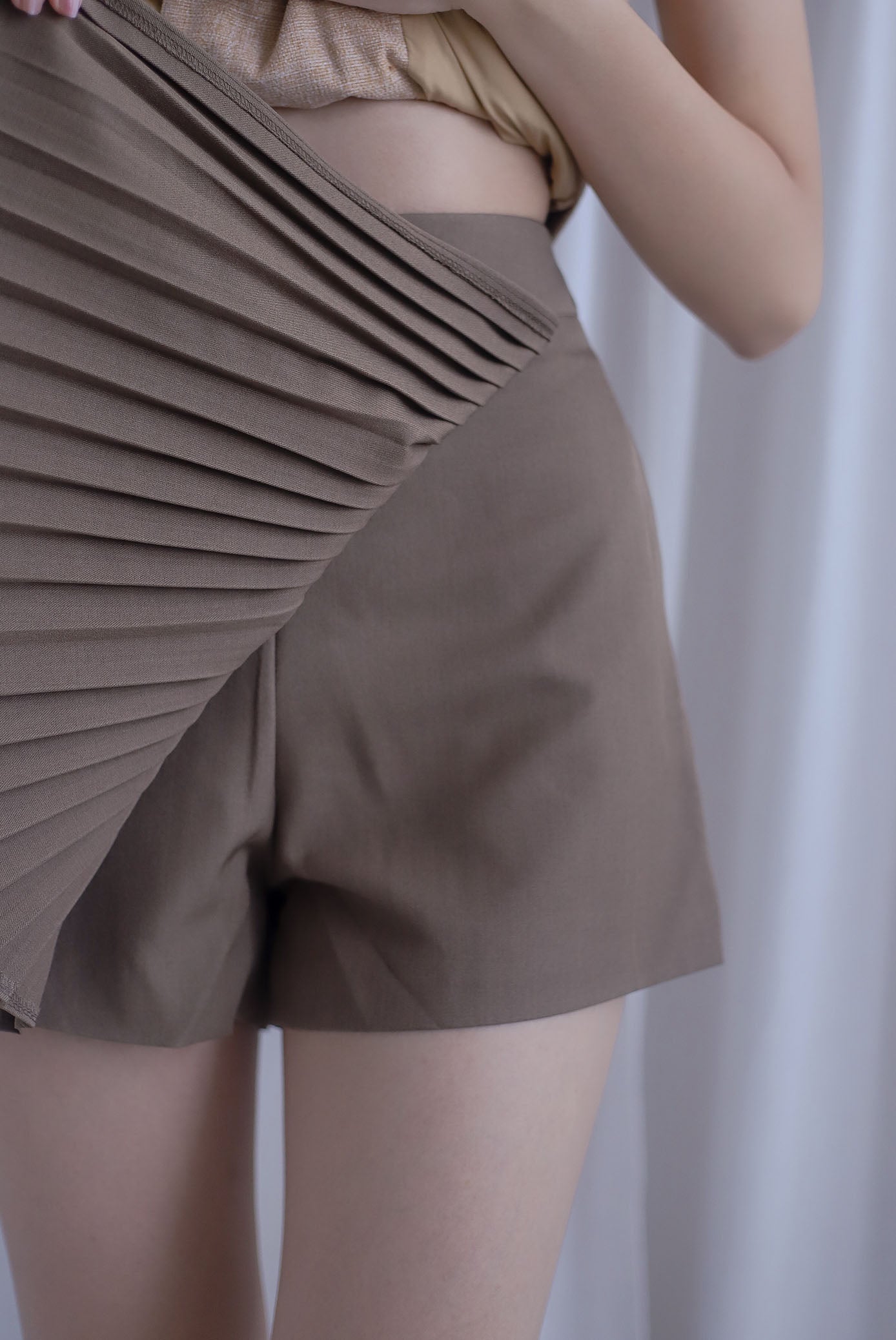 Mich Neatly Pleated Skorts In Camel